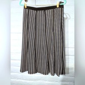 NYCC Patterned Panel Skirt